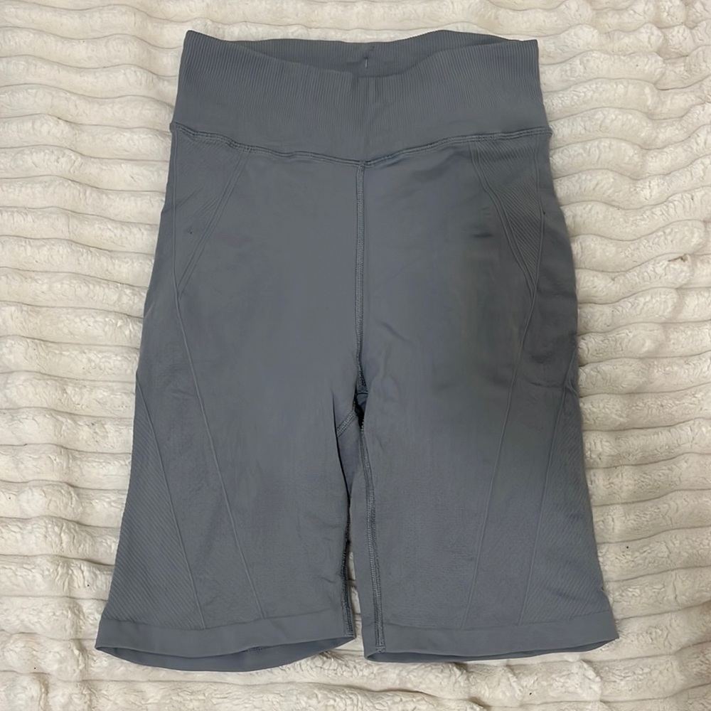 lululemon bike shorts